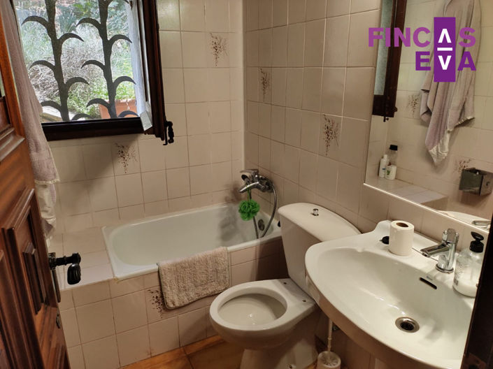 Image No.16-3 Bed Property for sale