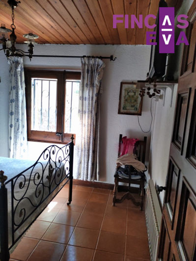 Image No.24-3 Bed Property for sale