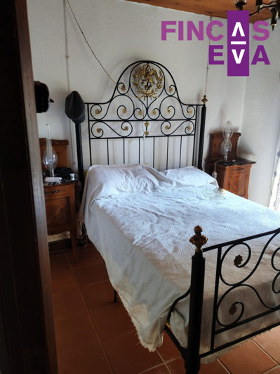 Image No.6-3 Bed Property for sale