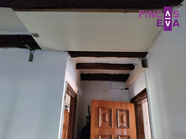 Image No.8-3 Bed Property for sale