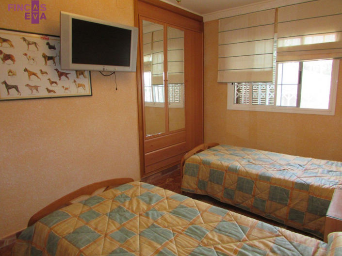 Image No.14-4 Bed Property for sale