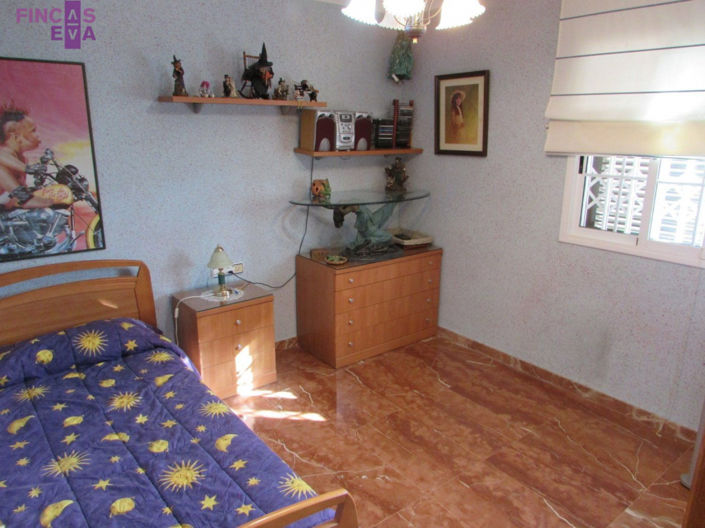 Image No.21-4 Bed Property for sale