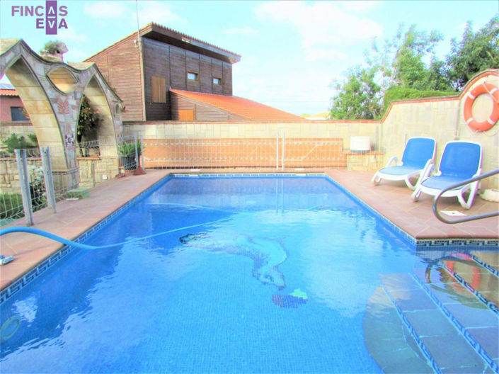 Image No.31-4 Bed Property for sale