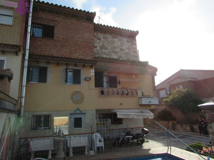 Image No.34-4 Bed Property for sale