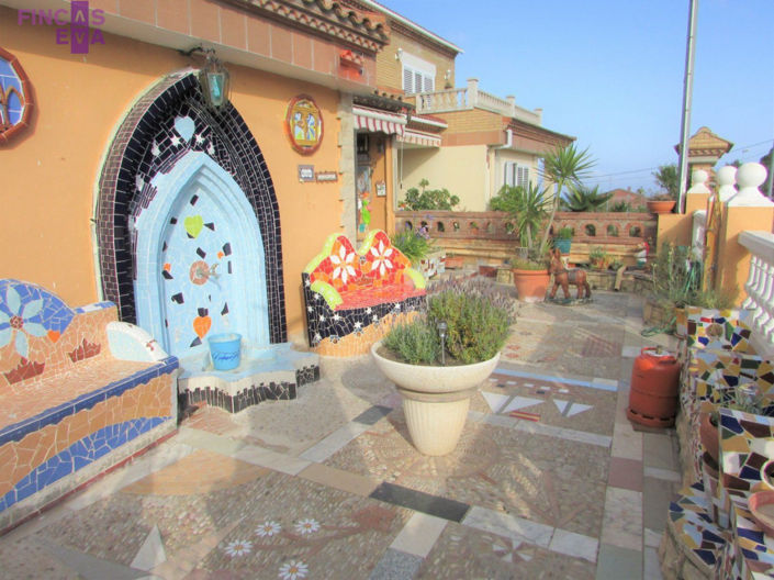 Image No.43-4 Bed Property for sale