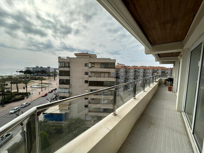 Image No.15-3 Bed Property for sale