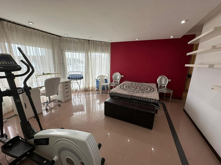 Image No.24-3 Bed Property for sale