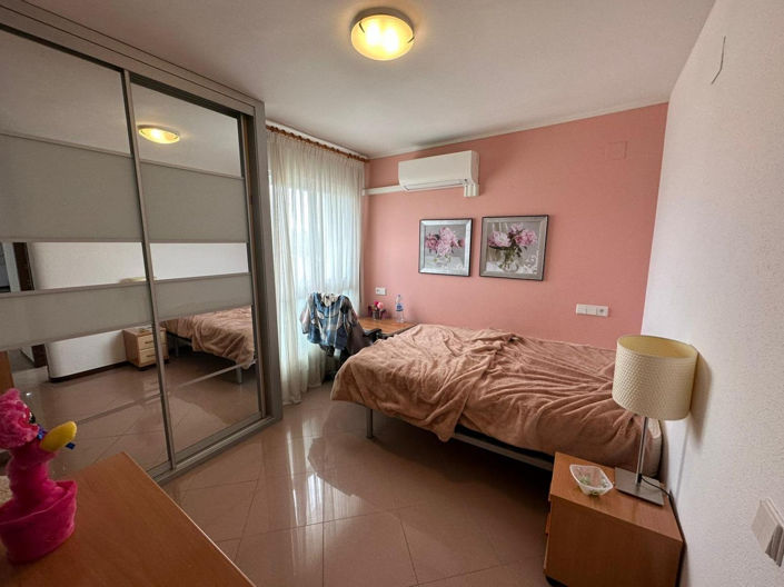 Image No.30-3 Bed Property for sale