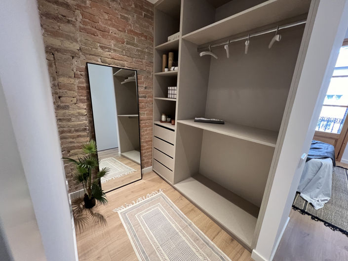 Image No.11-3 Bed Property for sale