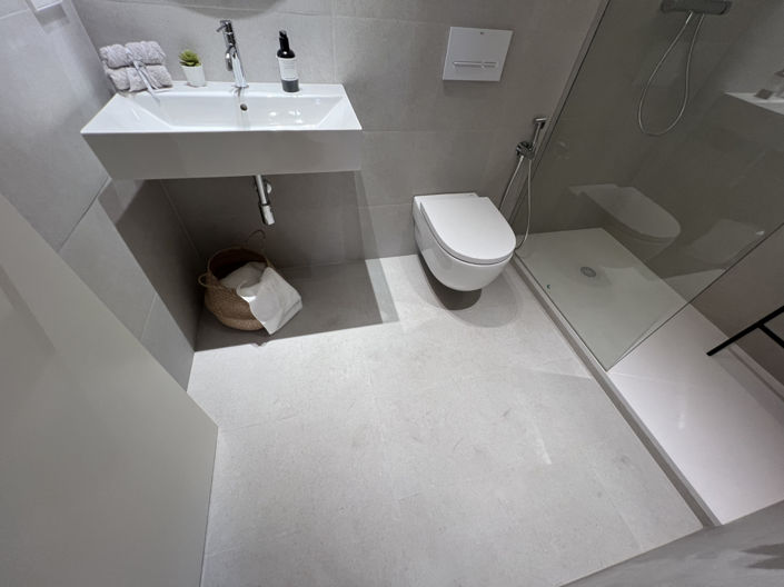 Image No.15-3 Bed Property for sale