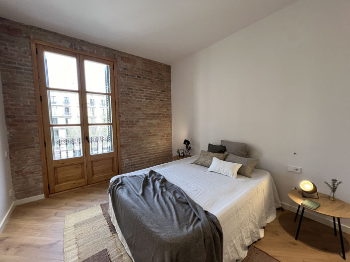 Image No.18-3 Bed Property for sale