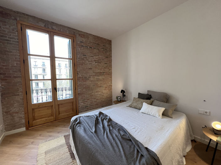 Image No.19-3 Bed Property for sale