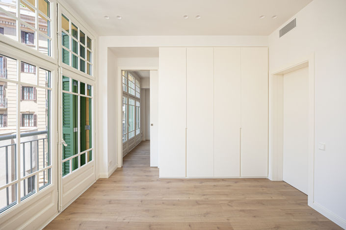 Image No.25-4 Bed Property for sale