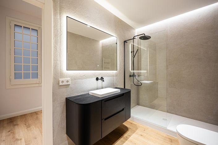 Image No.27-4 Bed Property for sale