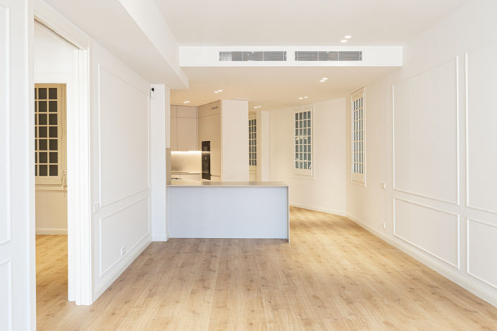 Image No.4-4 Bed Property for sale