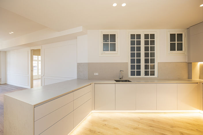 Image No.6-4 Bed Property for sale