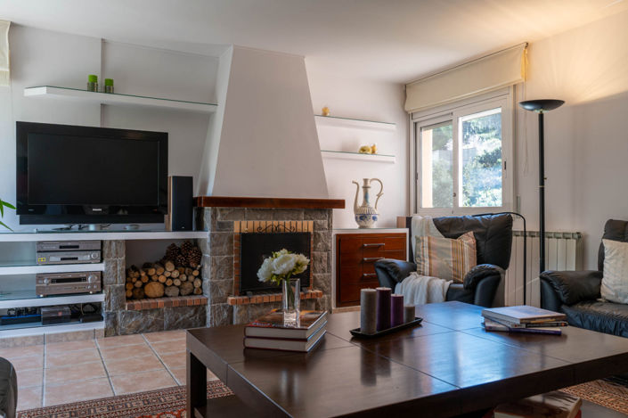 Image No.26-5 Bed Property for sale