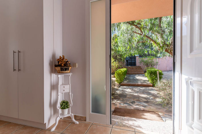 Image No.32-5 Bed Property for sale