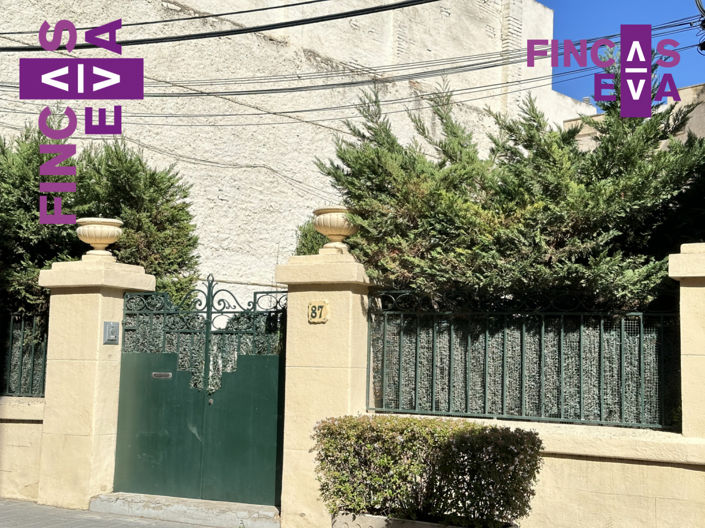 Image No.28-5 Bed Property for sale