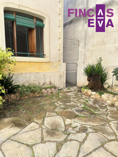 Image No.30-5 Bed Property for sale