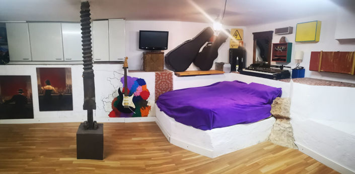 Image No.24-3 Bed Property for sale