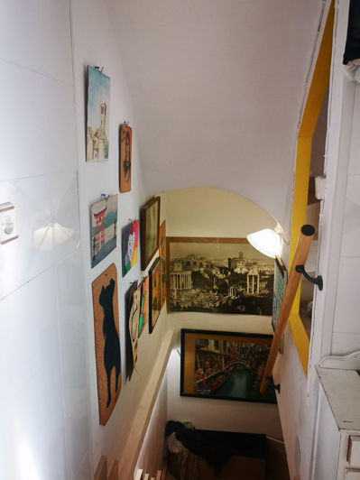 Image No.10-3 Bed Property for sale