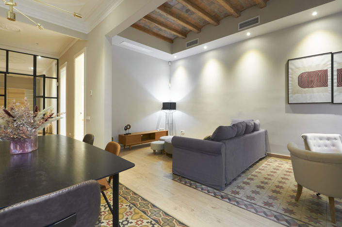 Image No.12-2 Bed Property for sale