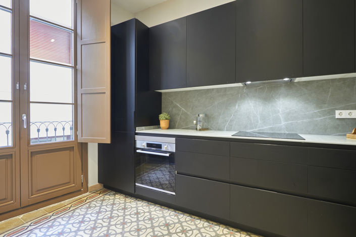 Image No.18-2 Bed Property for sale