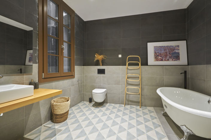 Image No.29-2 Bed Property for sale