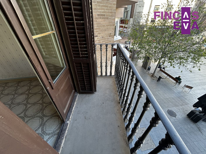 Image No.37-6 Bed Property for sale