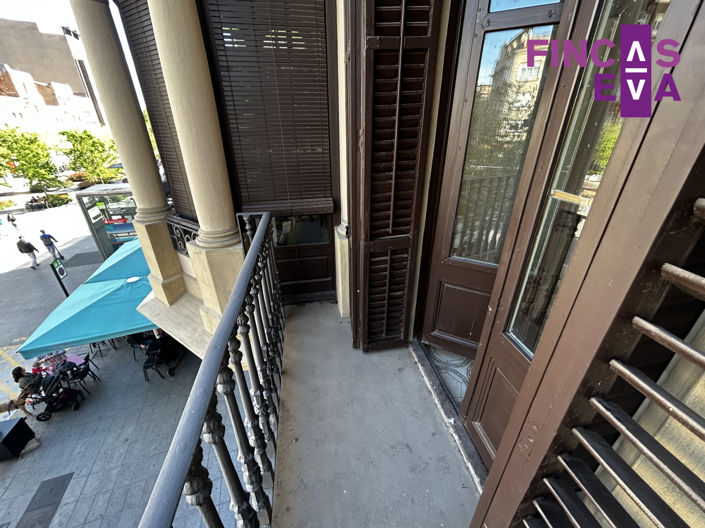 Image No.38-6 Bed Property for sale