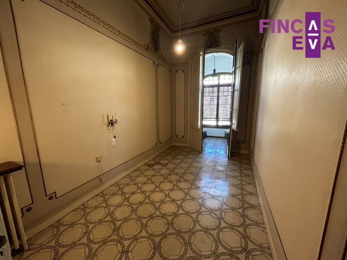 Image No.39-6 Bed Property for sale