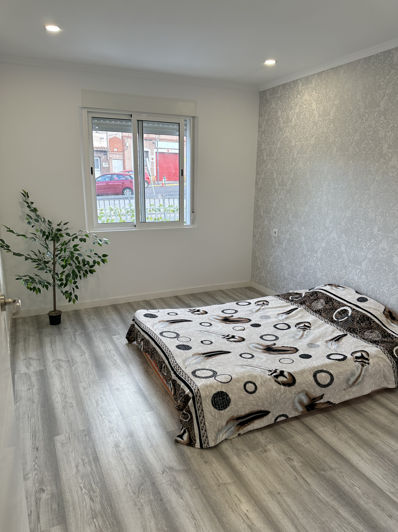 Image No.3-3 Bed Property for sale