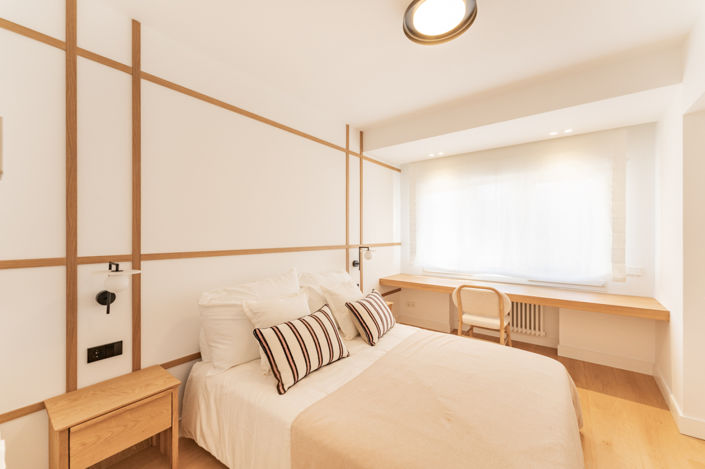 Image No.12-3 Bed Property for sale