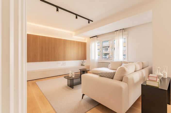 Image No.6-3 Bed Property for sale