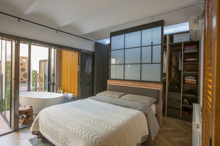 Image No.15-3 Bed Property for sale