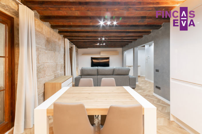 Image No.12-4 Bed Property for sale