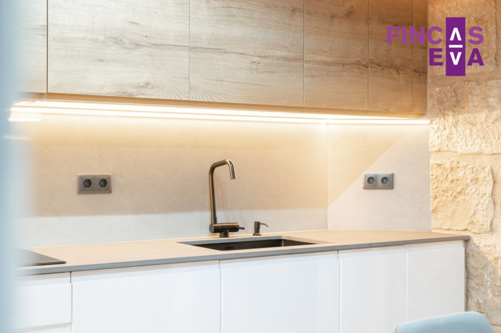 Image No.16-4 Bed Property for sale