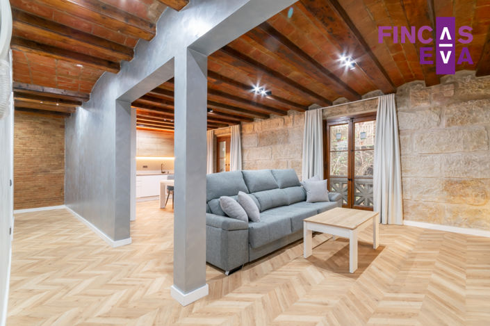 Image No.5-4 Bed Property for sale