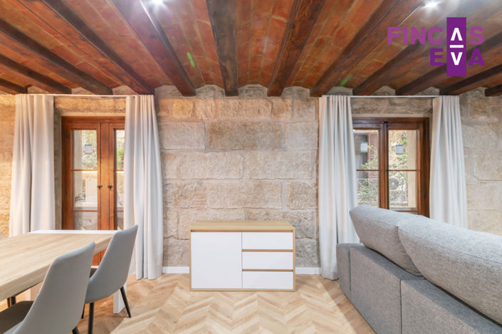 Image No.7-4 Bed Property for sale