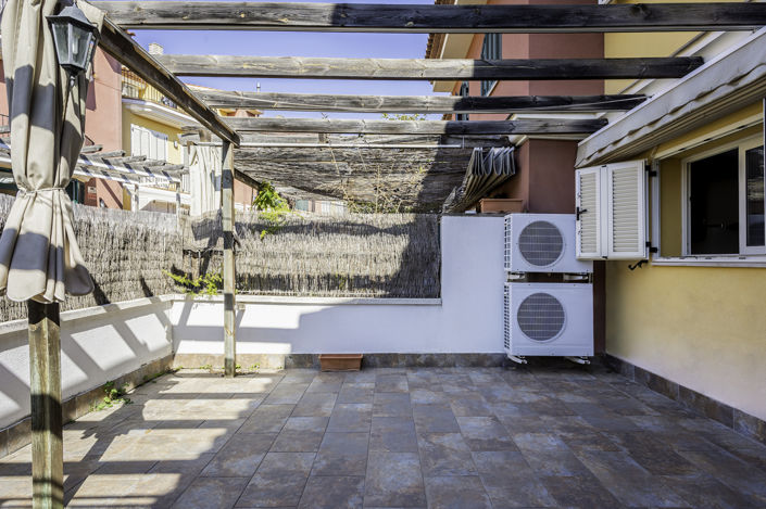 Image No.38-4 Bed Property for sale