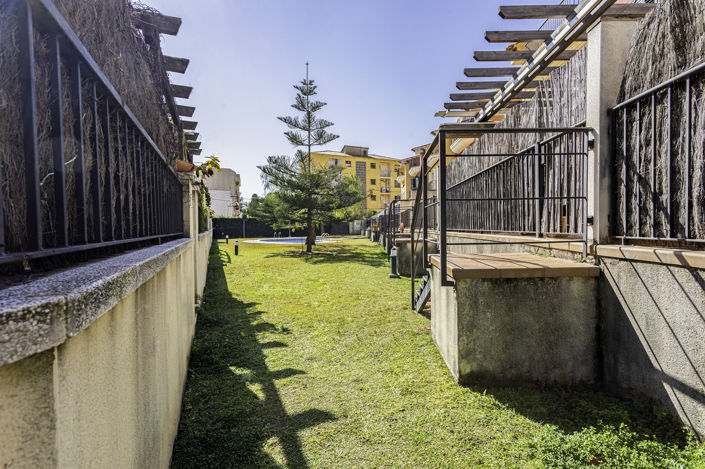 Image No.41-4 Bed Property for sale