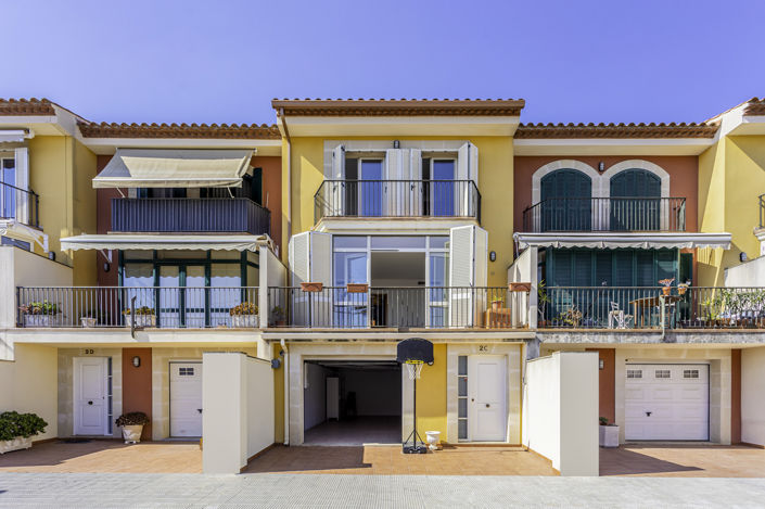 Image No.46-4 Bed Property for sale