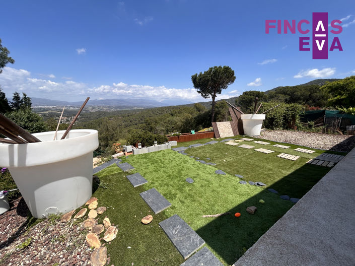 Image No.13-1 Bed Property for sale