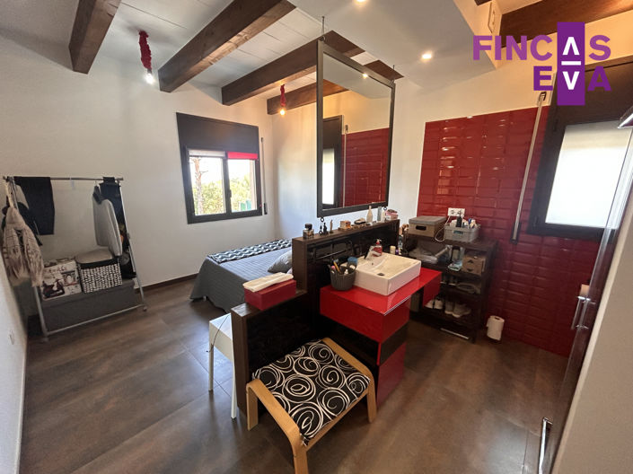 Image No.28-1 Bed Property for sale