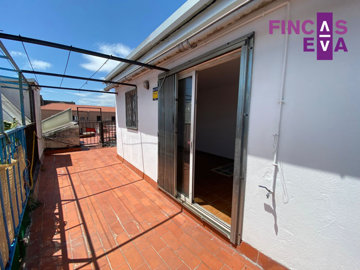 1 - Barcelona, Property