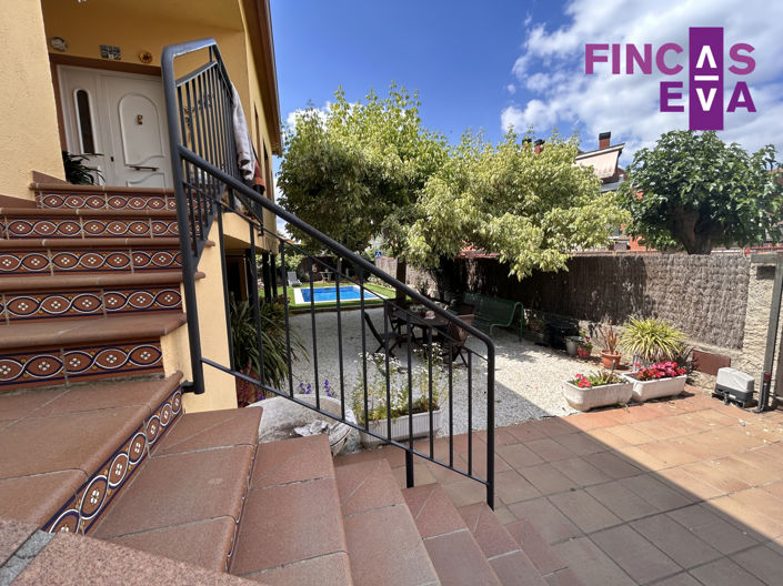 Image No.13-4 Bed Property for sale