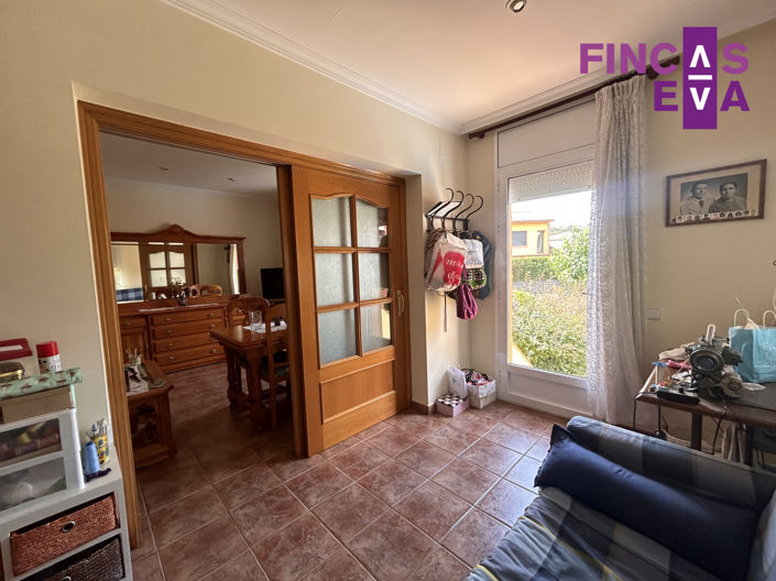 Image No.22-4 Bed Property for sale