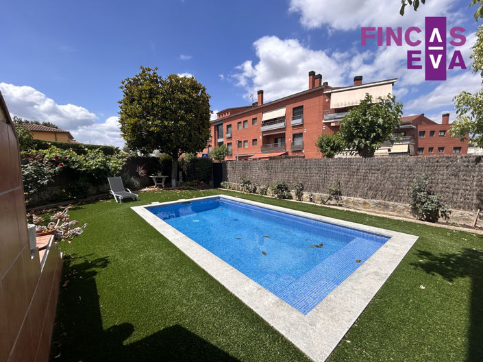 Image No.6-4 Bed Property for sale