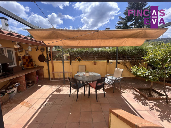 Image No.41-4 Bed Property for sale